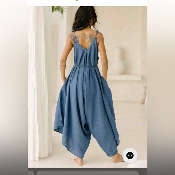 Myrah Penaloza Ina Playsuit (Linen/Cotton) handmade in Bali - Picture 2 of 12